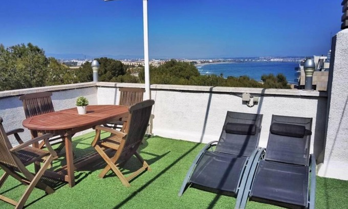 Cap de Salou Apartamento | Barbacoa + vistas al mar + playa + piscina.
