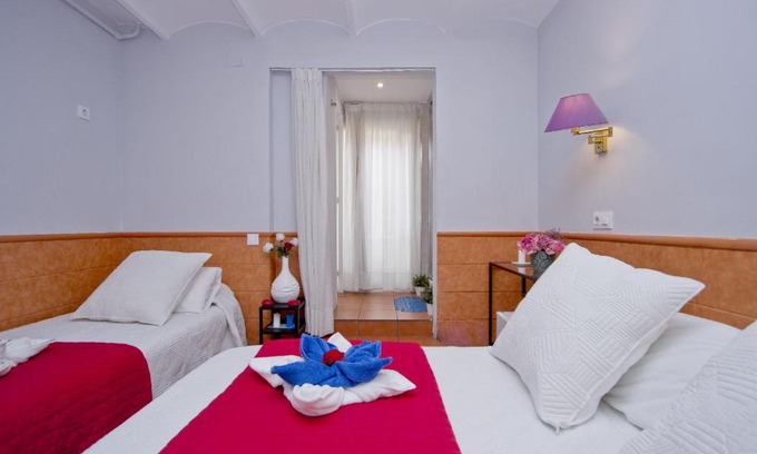 el Camp d'en Grassot i Gracia Nova Casa | Barcelona City Rooms