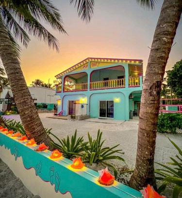 Cayo Corker Hotel | Barefoot Beach Belize