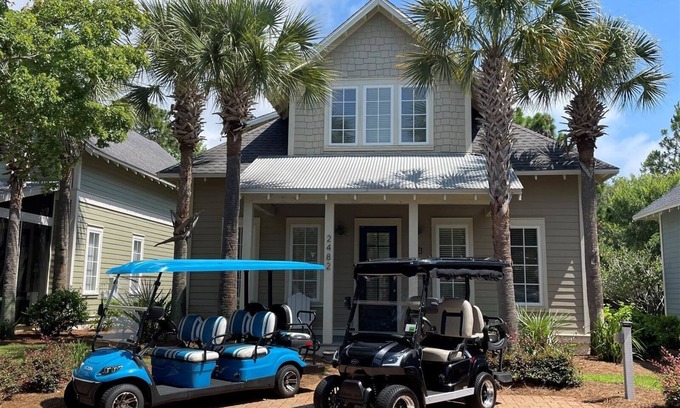 Sandestin Cabina | Barefoot Bungalo at Sandestin® - 2 Golf Carts