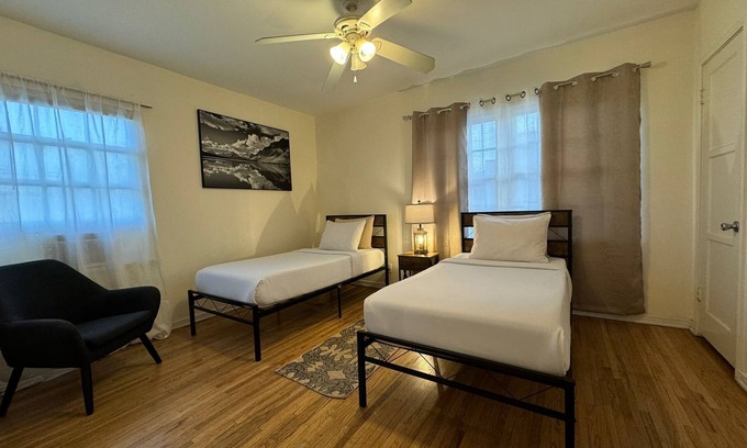 Pico - Robertson Apartamento | Bargain Beverly Hills - 2 bedroom apartment near La Cienega Park Beverly Hills