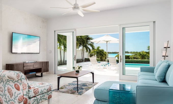 Ocean Point Villa | Bari beachfront luxury villa