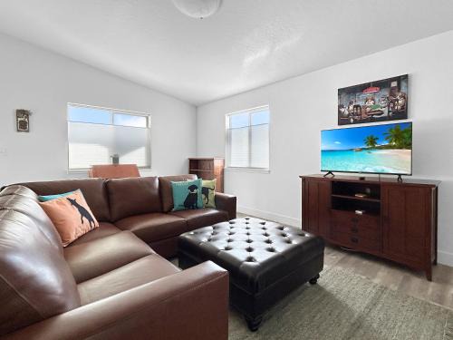 Fruita Casa | Bark and Bike Abode home