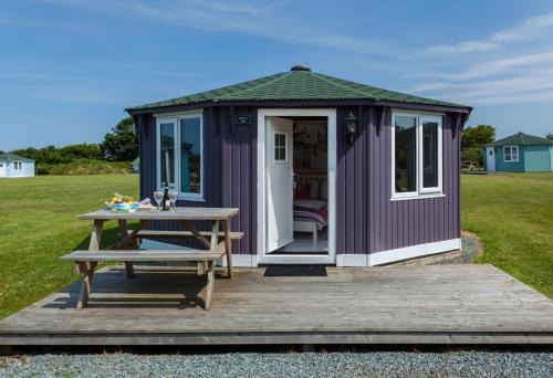 Hartland Casa | Barley Bay
