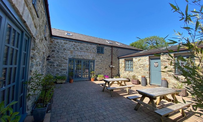 Llangefni Cabaña | Barn conversion.