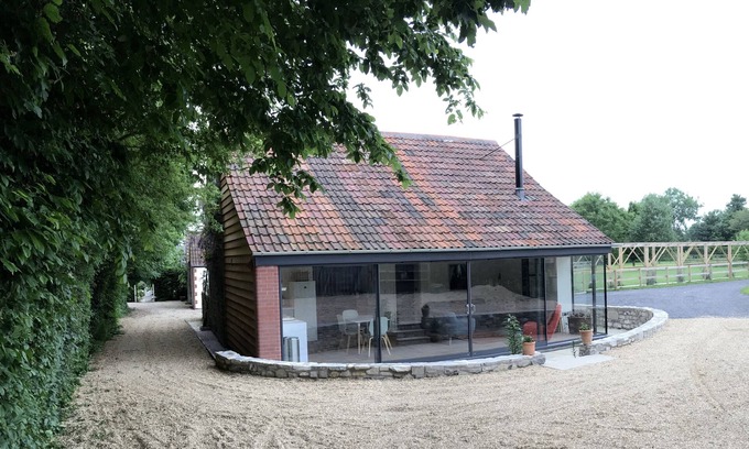 Wedmore Casa | Conversión de granero cerca de Wedmore (Nuevo listado para 2018) con piscina cubierta climatizada