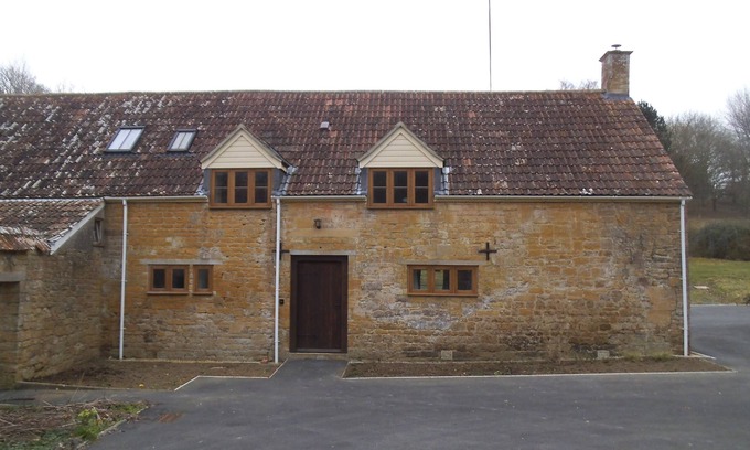 South Petherton Cabaña | Barn, village hall and now modernised cottage with original features