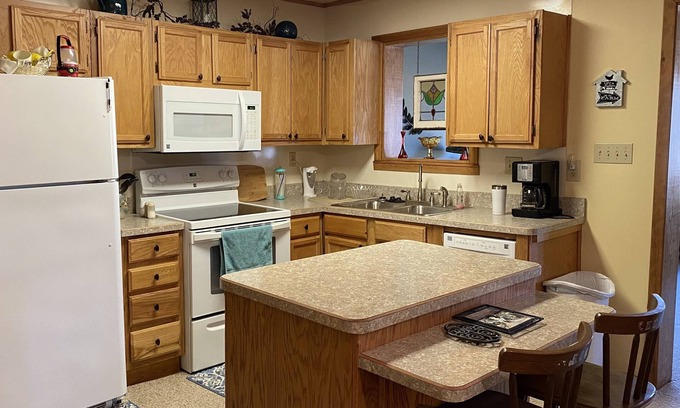 Malvern Casa | Barndominium on the Ranch!