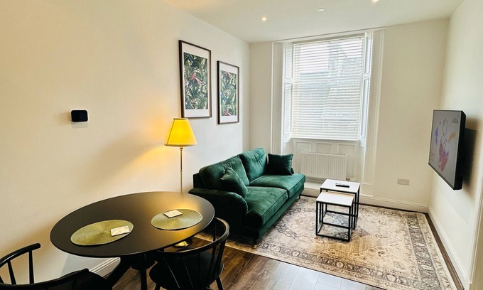 Dunfermline Apartamento | Barnet House Serviced Apartments