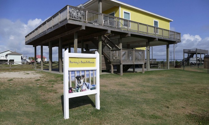 Port Bolivar Casa | Barney's Beach House - Frente al mar - Patio cercado para perros - Cubierta envolvente