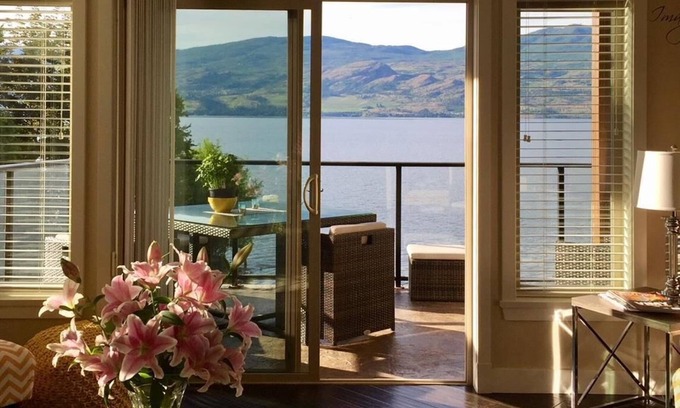 Westbank Condominio | Barona Beach Resort 3BR Lakeview West Kelowna