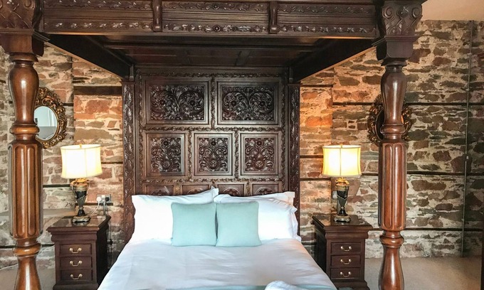 Lynton Cabaña | Baronet's Quarters