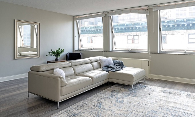 Downtown Cleveland Apartamento | Barsala At The Luckman