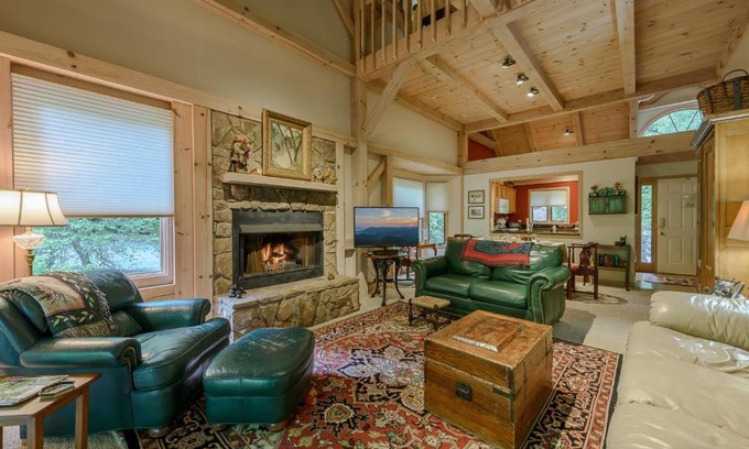Boone Casa | Barwaller