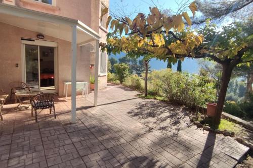 Le Revest-les-Eaux Apartamento | Bas de Villa T3 - Calme et Vue Panoramique