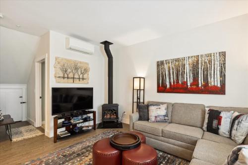 Stowe Area Casa | Base Camp at Village Walk E
