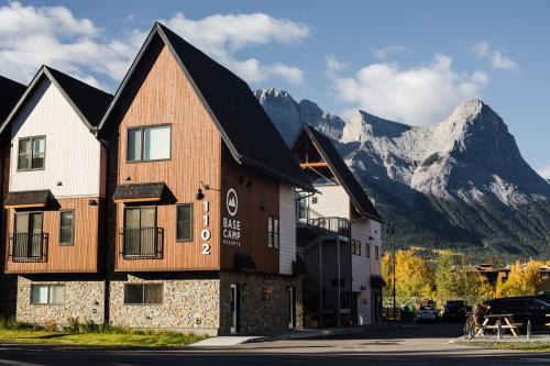 Canmore Hotel | Basecamp Resorts Canmore
