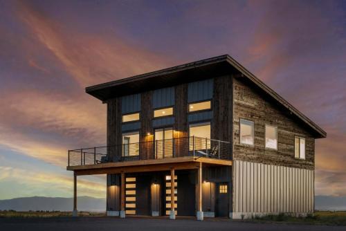 Driggs Casa | Basecamp Stays: Teton Views Huge Deck Stargazing