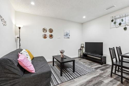 Cranston Casa | Basement Suite in Calgary - Short Drive to Banff
