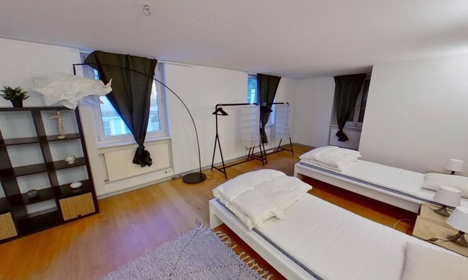 Dietikon District Apartamento | Basic Stay with Full Kitchen near Zurich