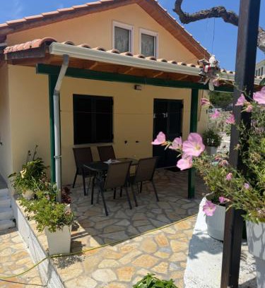 Spanokhorion Casa | Basil & Sunrise