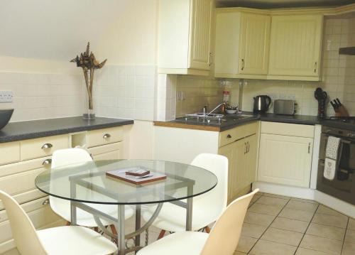Basingstoke Apartamento | Basingstoke Apartments - Westlands House, City Centre, Home-From-Home