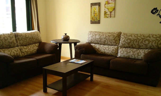 Fazouro Apartamento | Bajo con salida directa a jardín y piscina