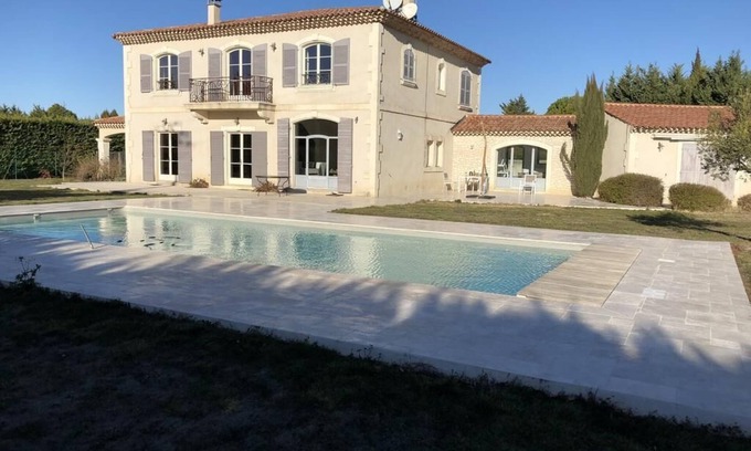 Maillane Casa | BASTIDE 320M² CON PISCINA PRIVADA, "pueblo a pie", 12 personas