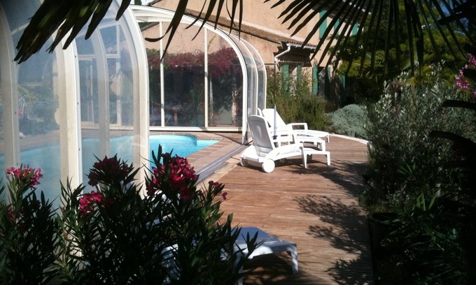 Saint-Saturnin-les-Apt Casa | Bastide con vistas al Luberon y refugio en la piscina por 10/11 pers 1120/2200 € / semana