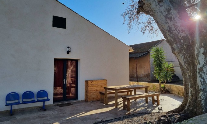 Arles Otro | Bastidette Domaine la Tapie de Bouchet-en Camargue