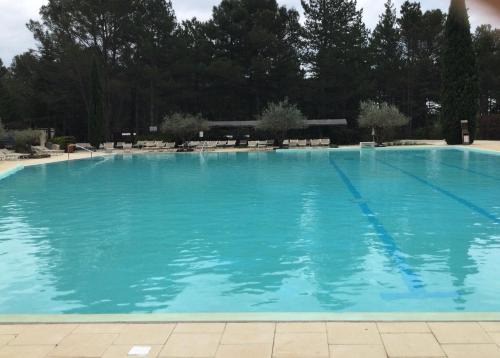 Bedoin Casa | Bastidon provençal dans domaine naturiste