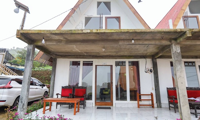 Kejajar Cabina | Batu Lawang Sikunir By Travelink