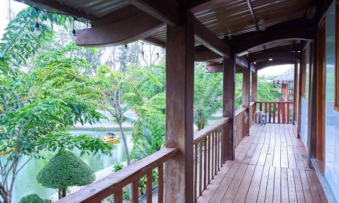 Bac Binh Otro | Bau Trang U&ME Glamping Resort