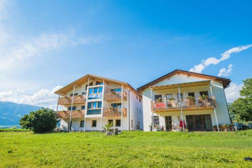 Sluderno Apartamento | Bauernhof Residence Hausergut with Ortler views, central and quiet position