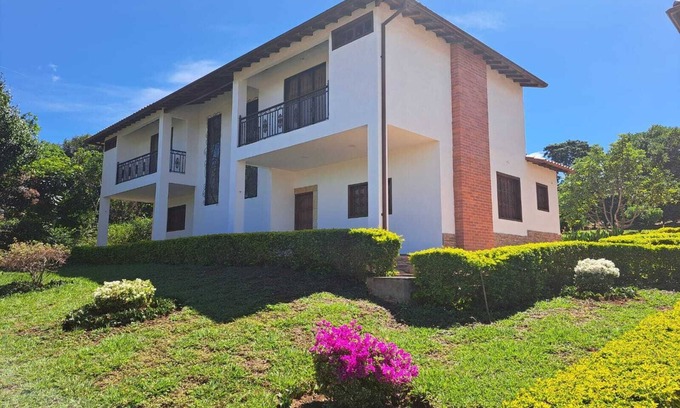 Barichara Casa | Casa Baviera Elite – Exclusividad, amplitud y vistas únicas en Barichara