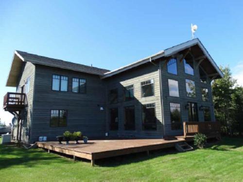Homer Casa | Bay Bluff Haven with an ocean view