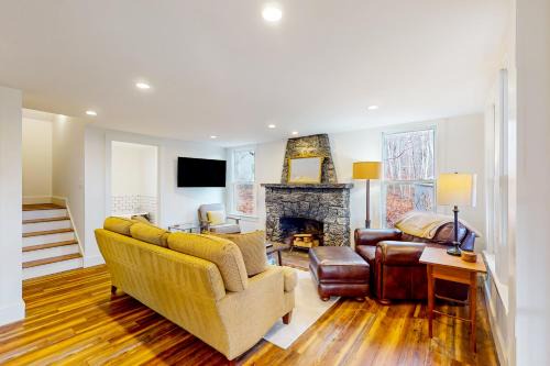 Boothbay Harbor Casa | Bay Cottage