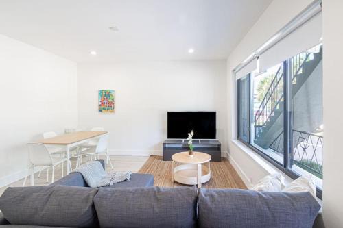 Bay Harbor Islands Apartamento | Bay Harbor Unit 3 Lovely 2 Bed 1 Bath Apartment