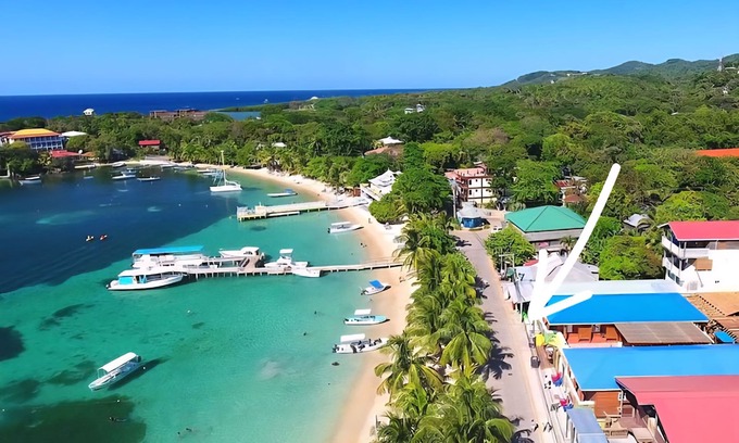 Antoneys Cay Apartamento | Charming hotel mini suite in Roatan island / Beach Front / West End