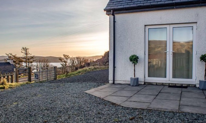 Uig Casa | Bay View by Interhome