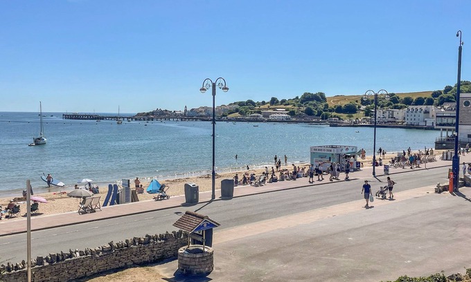 Swanage Cabaña | Bay View