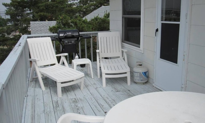 Harvey Cedars Apartamento | BAY VIEWS FROM FRONT DECK