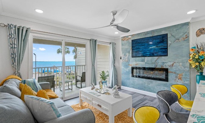 Rocky Point Casa | Bay Views from your Balcony Beach Resort Tampa
