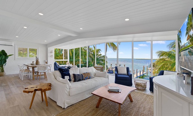 Stillwright Point Casa | Bay Vista - Luxury, oceanfront home in Key Largo