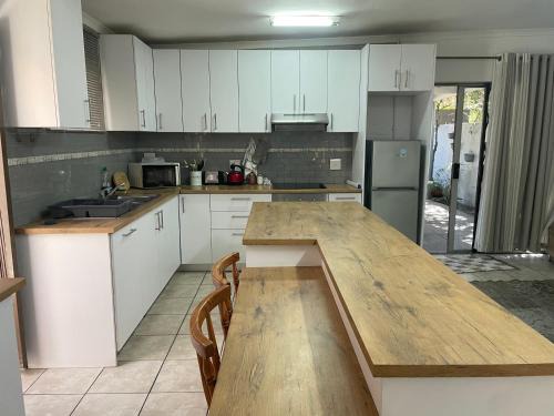 Gordons Bay Central Apartamento | Baybreeze Flatlet