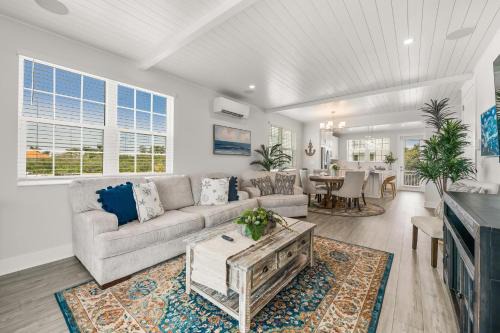 Cortez Casa | Baydream Believer at Hunter's Point