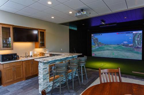 Sturgeon Bay Casa | Baydream Believer by Simple Life Rentals