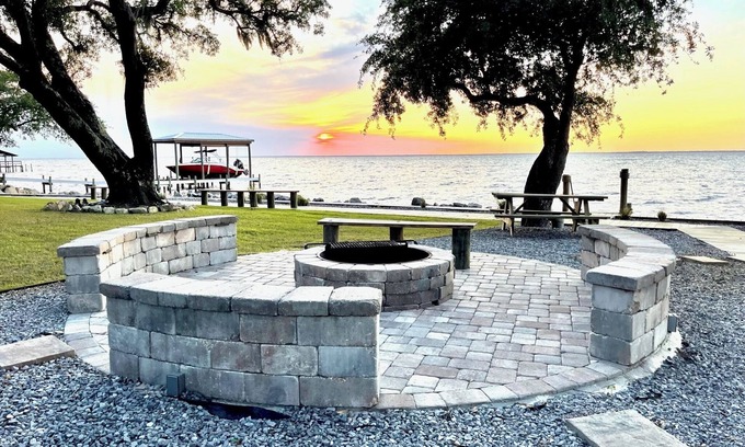 Gulf Breeze Casa | Bayfront Cabin - Una Escapada Serena En East Bay