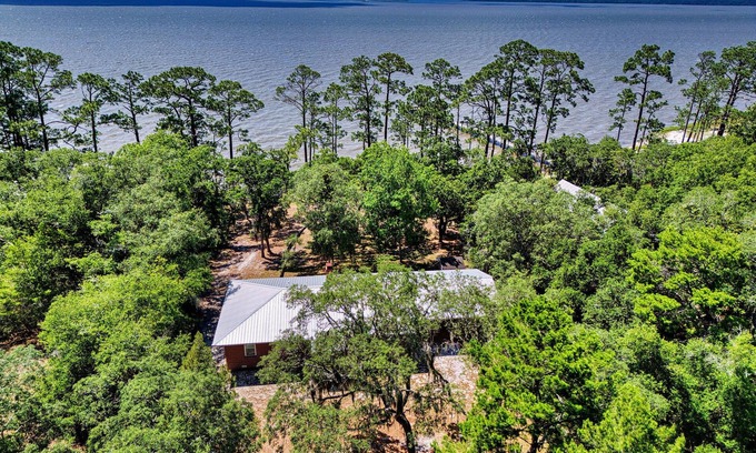 Eastpoint Casa | Bayfront Home just minutes from St. George Island! Sleeps 8! Private Estate!