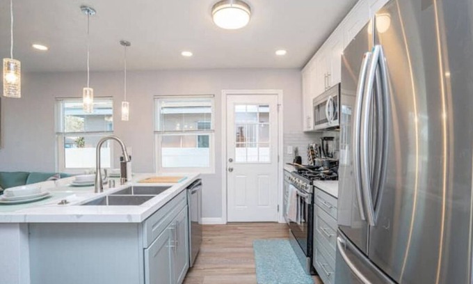 Lincoln Acres Casa | Bayfront Newly Remodeled Home #A
